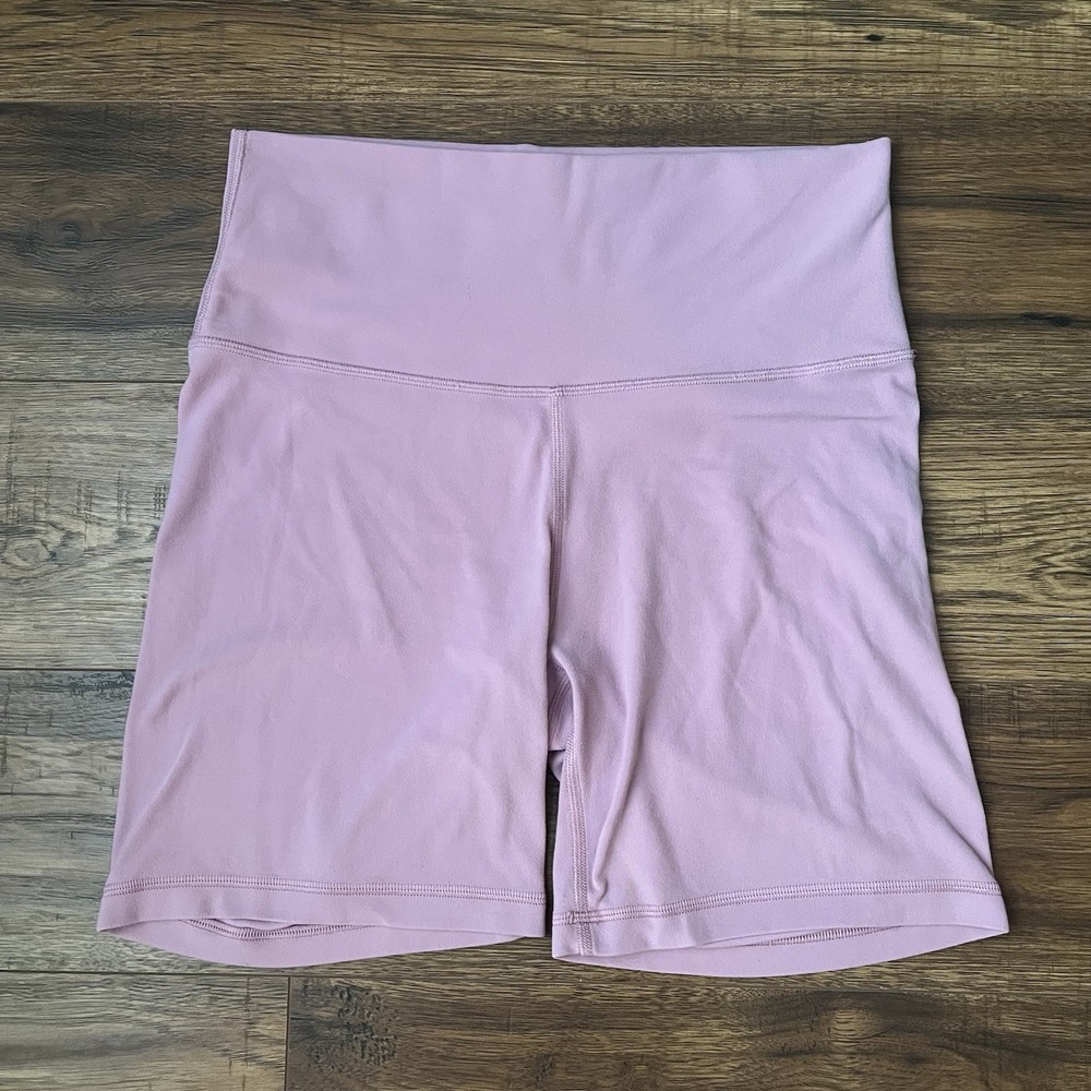 TNA Aritzia Shorts Womens Large Pink Biker Butter Workout Athleisure Gym Preppy